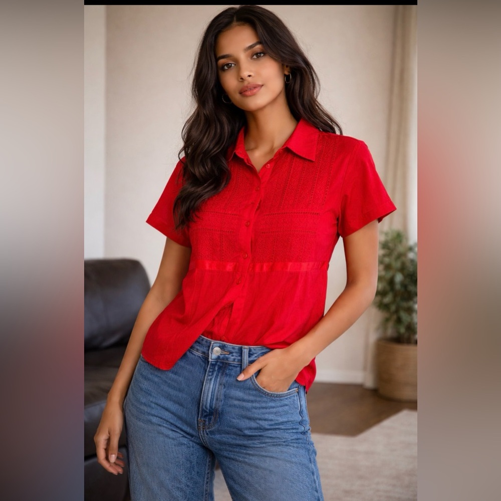 PARAGUAYAN AHO POI Elegant Red Blouse with Lace Detail